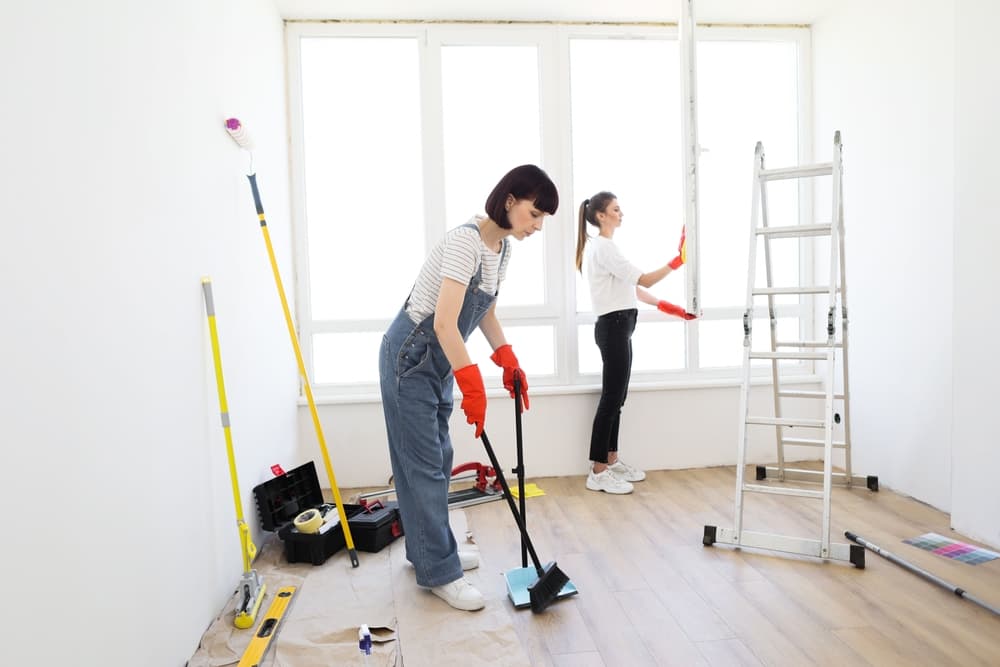 Why is deep cleaning of a vacant house important